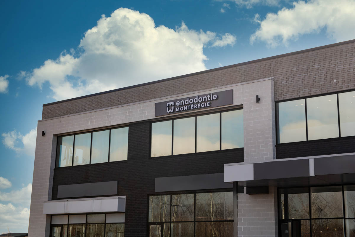 Façade de la clinique Endodontie Montérégie à Saint-Hubert.